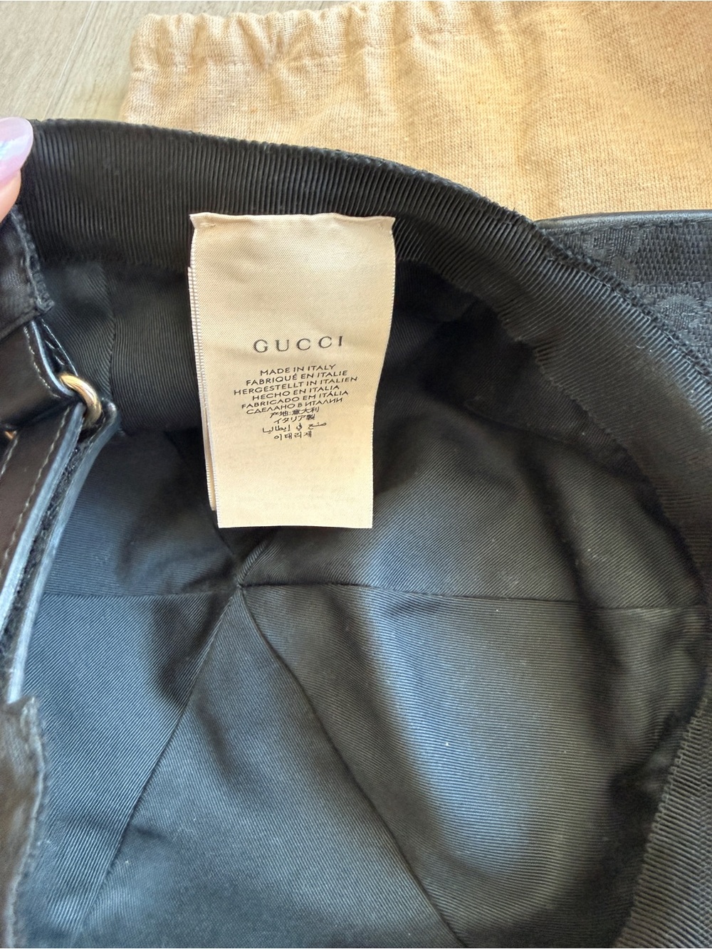 Gucci Black Cap with Signature Green-Red Web Stripe - Picture 9 of 12